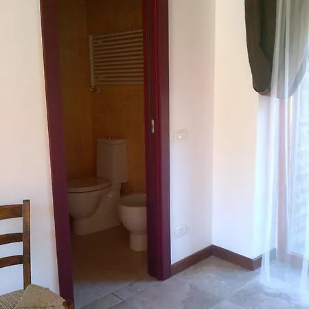 L'alboreto Salvatico Alloggio per agriturismo *